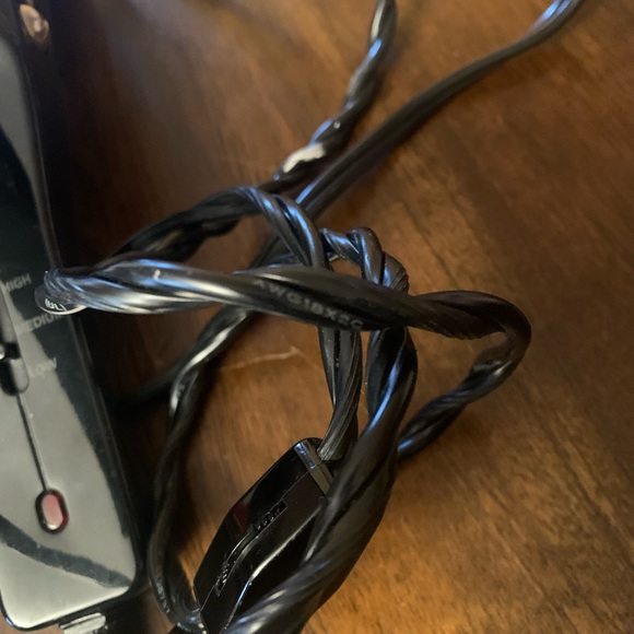 Vidal Sassoon Flat Irons - Picture 3 of 4